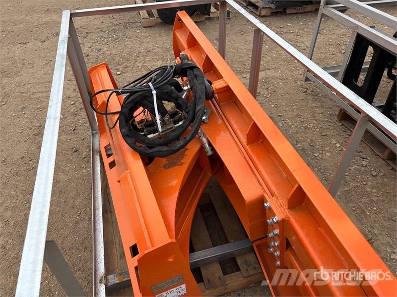 Suihe SSD-A 72 in Angle Skid Steer Dozer (Unused) Cuchillas