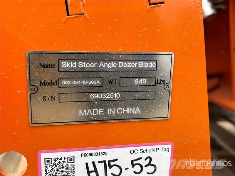 Suihe SSD-A 72 in Angle Skid Steer Dozer (Unused) Cuchillas