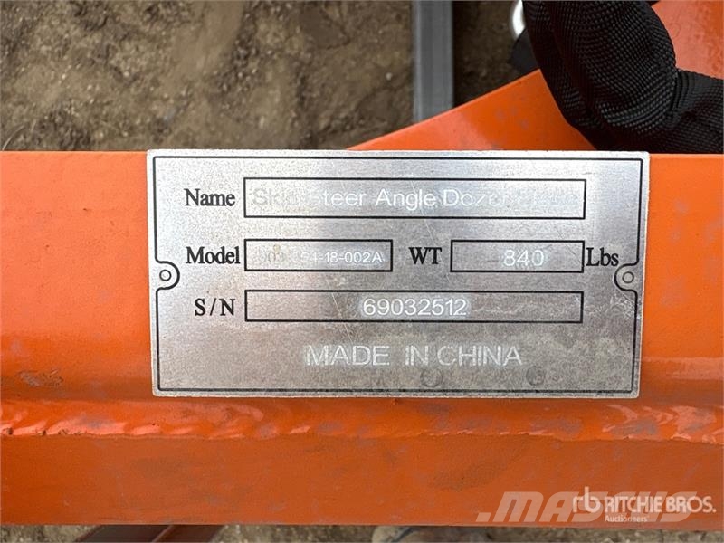 Suihe SSD-A blade 45 in Angle Skid Steer Dozer (Unused) Bladen