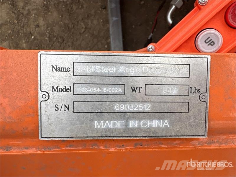 Suihe SSD-A blade 45 in Angle Skid Steer Dozer (Unused) Bladen