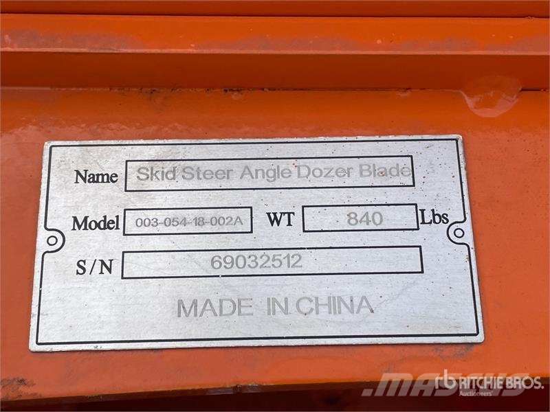 Suihe SSD-A blade 72 in Skid Steer Dozer (Unused) Бульдозерные отвалы
