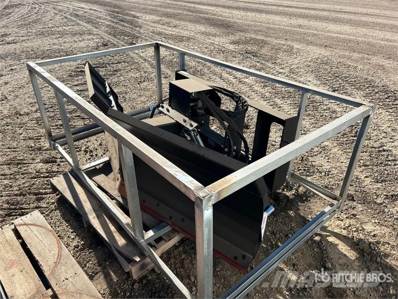 Suihe SSD-V blade 72 in Skid Steer Snow Blade (Unused) 刮雪板和犁