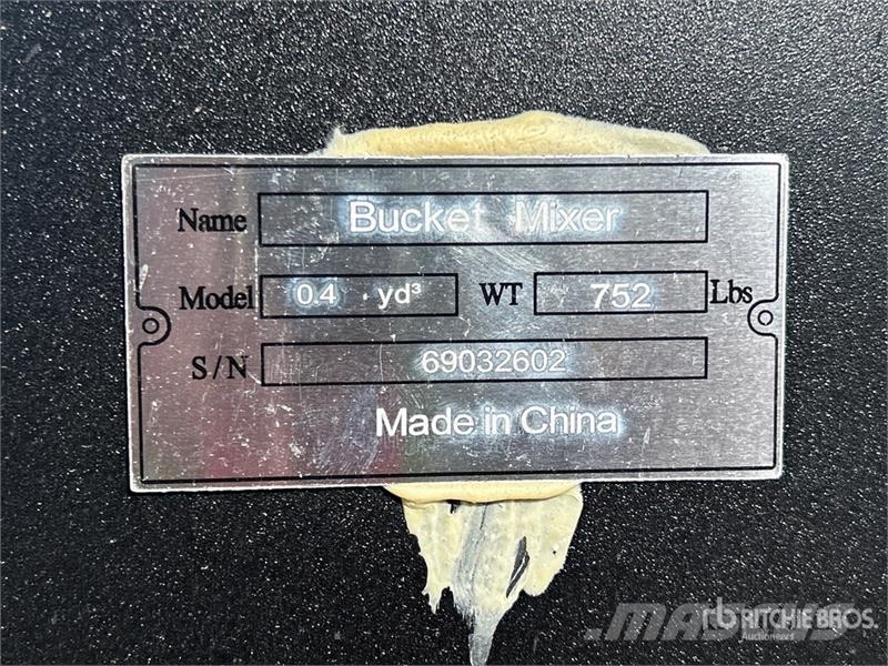 Suihe SSM 53 in Skid Steer Concrete Mixer (Unused) Betonmixers