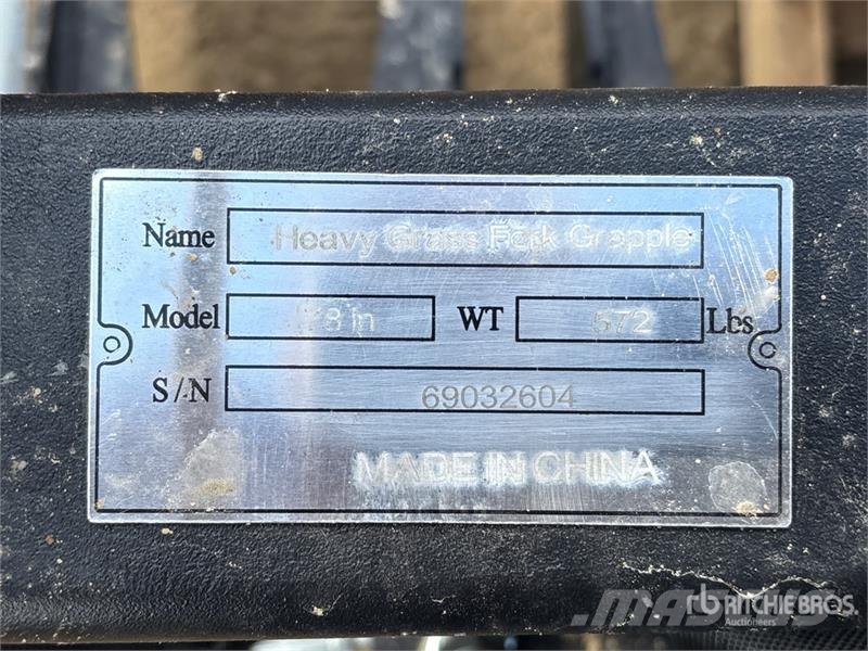 Suihe SSR-78 78 in Skid Steer Root Rake (Unused) مكابس وميبسات التبن
