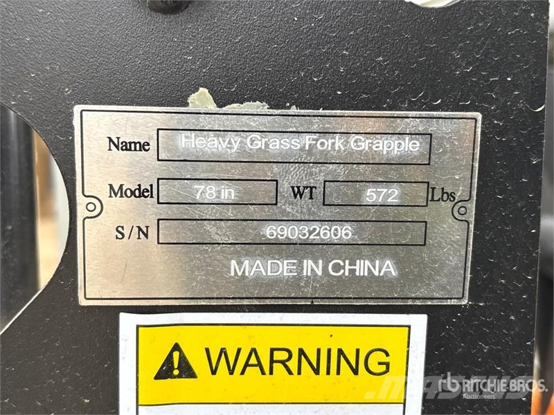 Suihe SSR-78 78 in Skid Steer Root Rake (Unused) مكابس وميبسات التبن