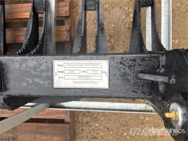 Suihe SSR-78 78 in Skid Steer Root Rake (Unused) مكابس وميبسات التبن