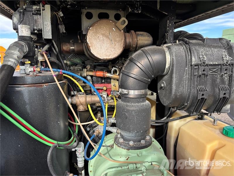 Sullair 400EH/DPQ/CU4F 400 cfm Mobile Air Compressor Compressori