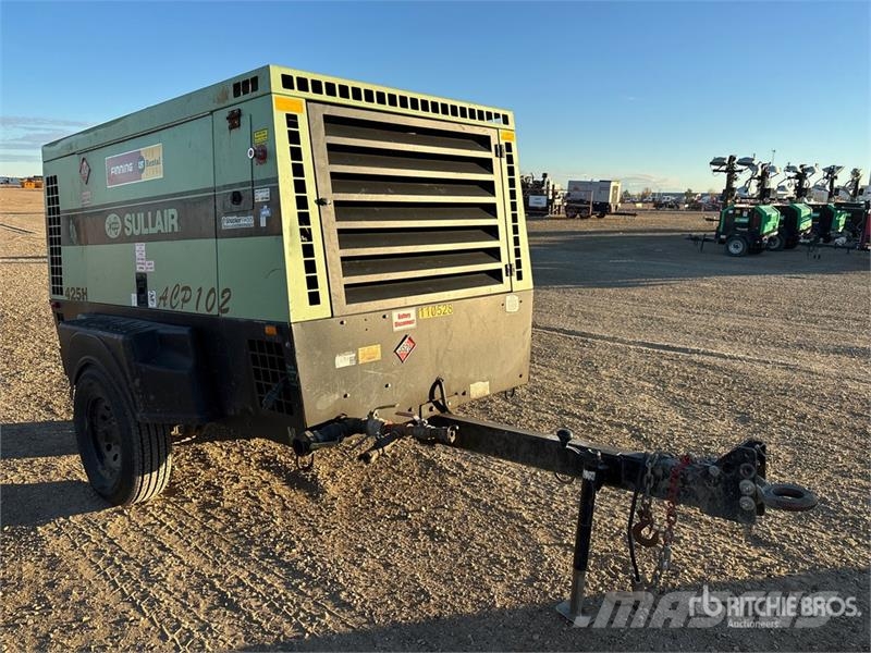 Sullair 425DHDPQ 425 cfm Mobile Air Compressor (Inoperable Kompresszorok