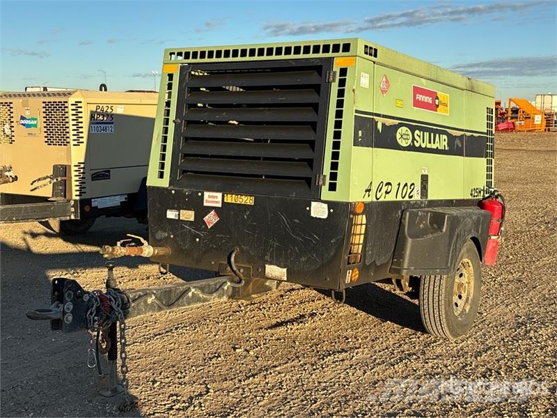 Sullair 425DHDPQ 425 cfm Mobile Air Compressor (Inoperable Kompresszorok