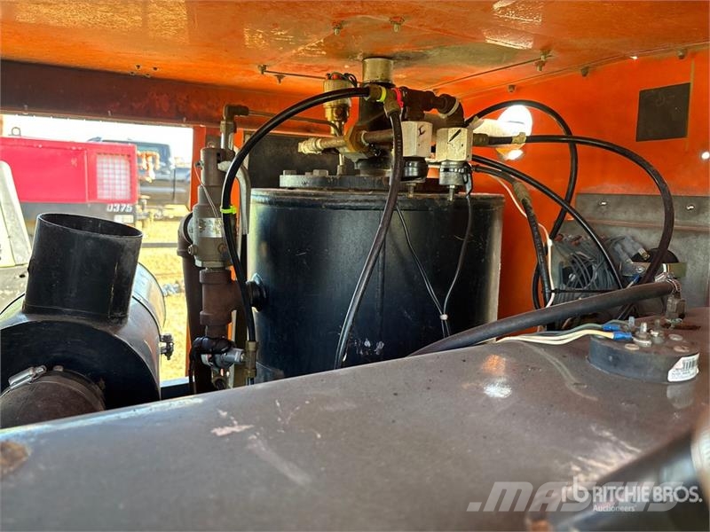 Sullivan CH7375PD 375 cfm Mobile 375 CFM Air Compressor Kompressorid