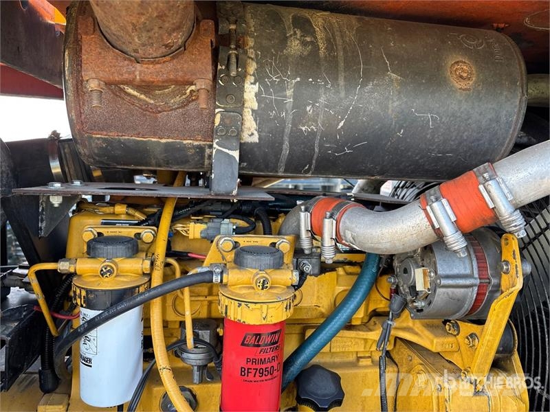 Sullivan CH7375PD 375 cfm Mobile 375 CFM Air Compressor Kompressorid