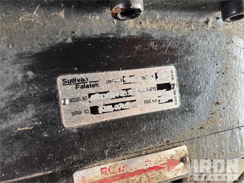 Sullivan D1600PCHA4AF 1800 cfm Mobile Air Compressor (Inope Воздушные компрессоры