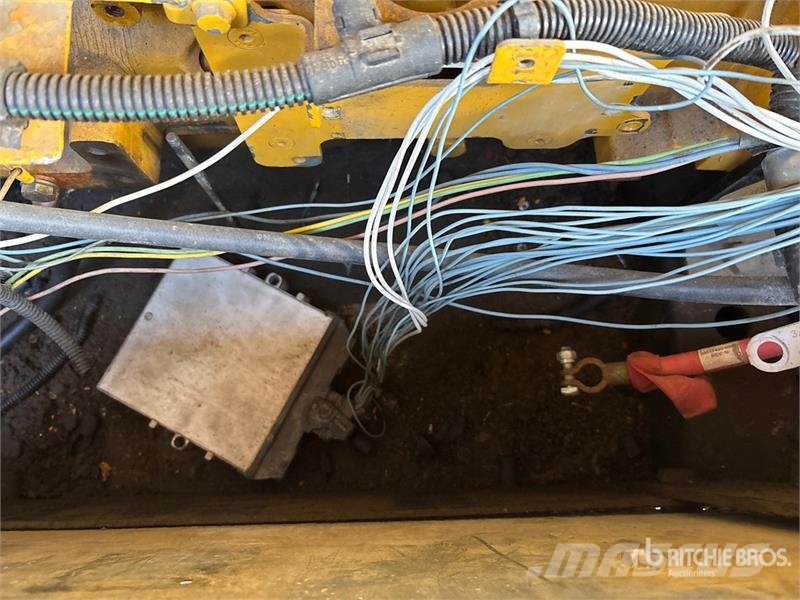 Sullivan DFHZ375PDJD Mobile 375 CFM Air Compressor Kompresszorok