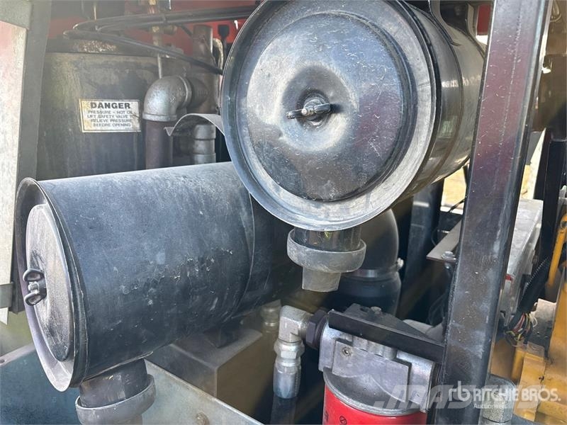 Sullivan DFHZ375PDJD Mobile 375 CFM Air Compressor Kompresszorok