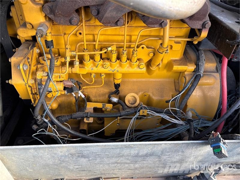 Sullivan DFHZ375PDJD Mobile 375 CFM Air Compressor Kompresszorok