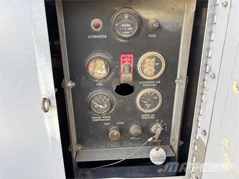 Sullivan-Palatek D375Q8CA Air Compressor (Inoperab Kompresszorok