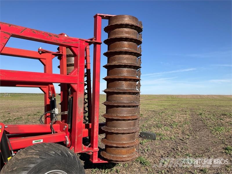 Sumo 9 LGSUB 18 ft 9 Shank Subsoiler Altre macchine e accessori per l'aratura