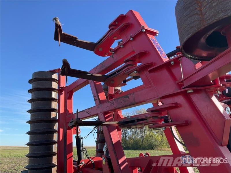 Sumo 9 LGSUB 18 ft 9 Shank Subsoiler Altre macchine e accessori per l'aratura