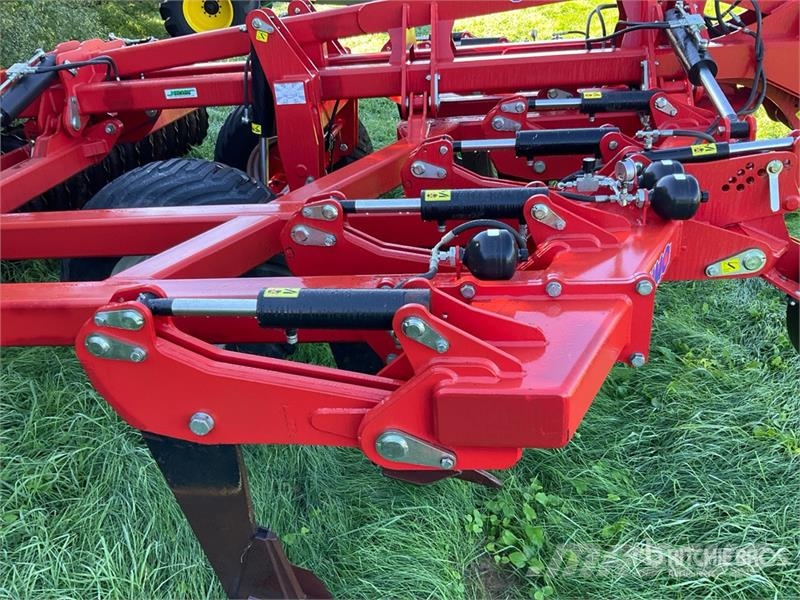 Sumo 9 LGSUB 18 ft 9 Shank Subsoiler Kita kultivavimo technika ir priedai