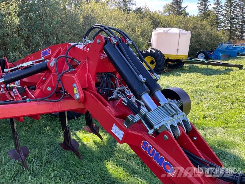 Sumo 9 LGSUB 18 ft 9 Shank Subsoiler Kita kultivavimo technika ir priedai