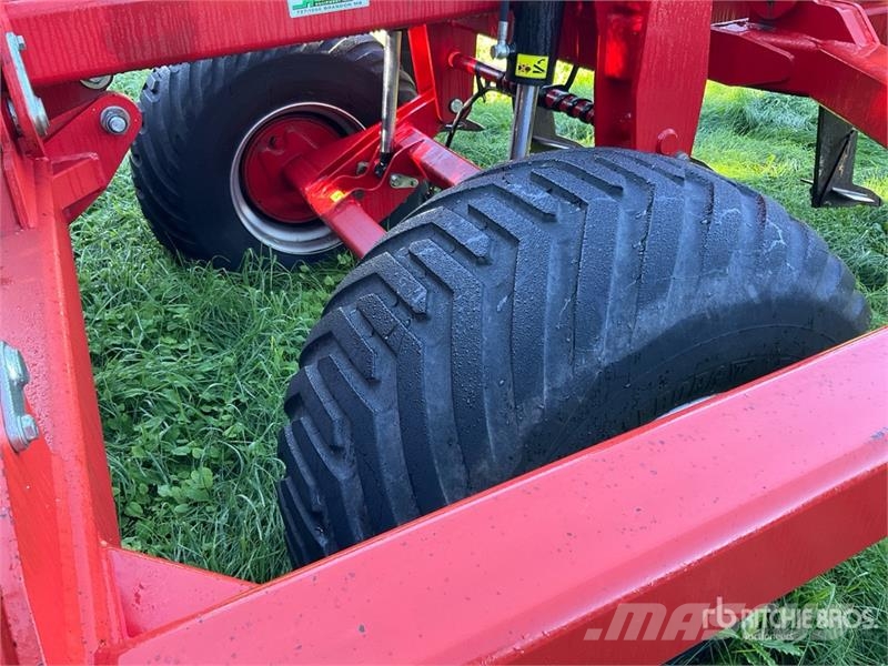 Sumo 9 LGSUB 18 ft 9 Shank Subsoiler Kita kultivavimo technika ir priedai