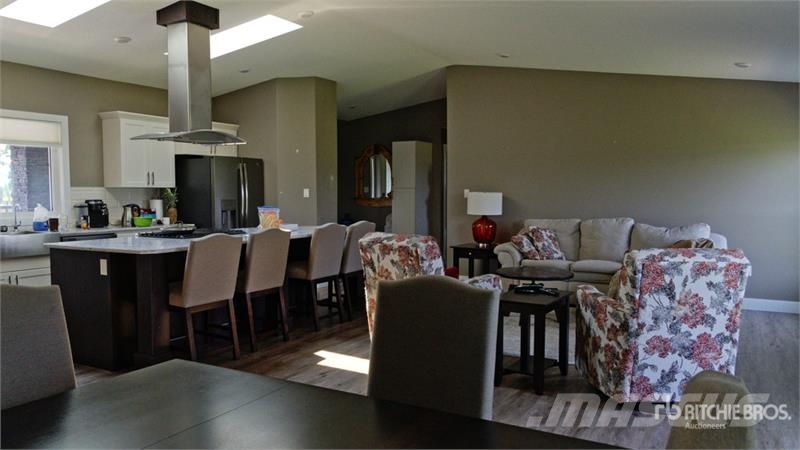  Sundre, AB 33037 Range Road 71 160 +/- Acres on Ti Lauksaimniecība- Citi