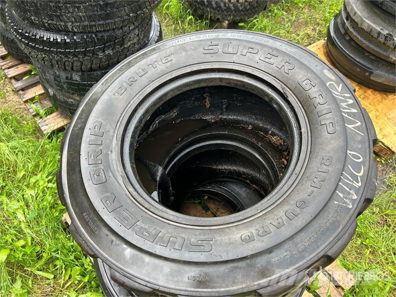 Super Brute Tires Opony, koła i felgi