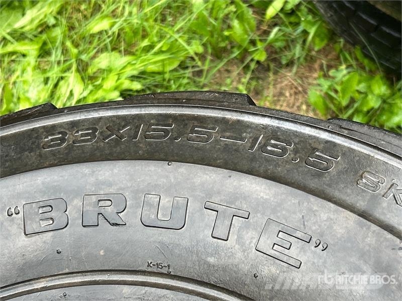 Super Brute Tires Opony, koła i felgi