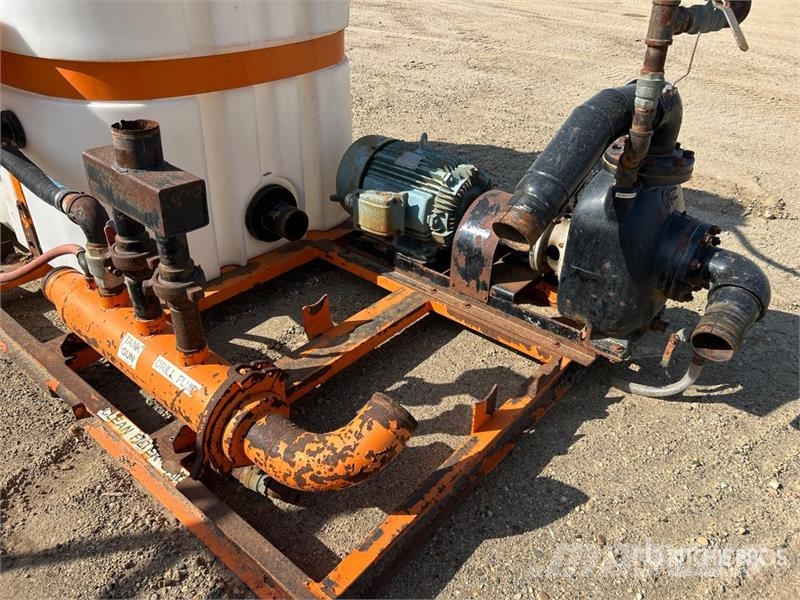  Surface To  Inc SAM SR. 750 Plastic Mud Mixing Tan 연료 및 첨가제 탱크