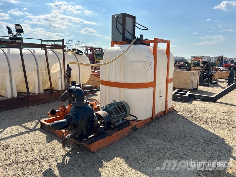  Surface To  Inc SAM SR. 750 Plastic Mud Mixing Tan 연료 및 첨가제 탱크