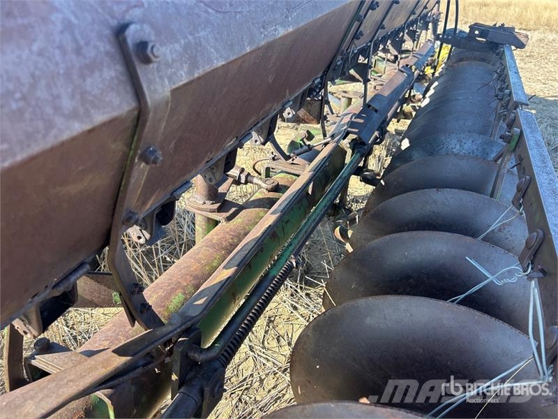  Surflex 14 ft Seed Drill Kylvökoneet