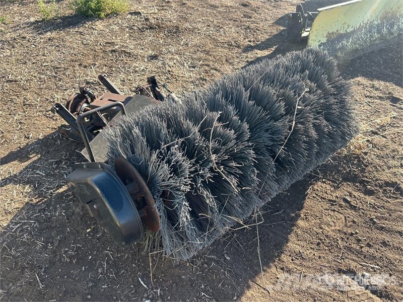 Sweepster 42 in Sweeper Attachment Metle