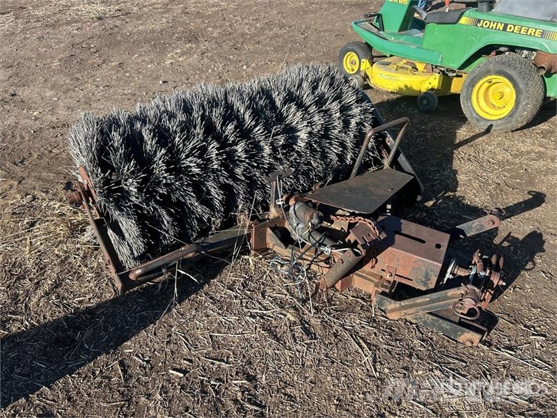 Sweepster 42 in Sweeper Attachment Metle