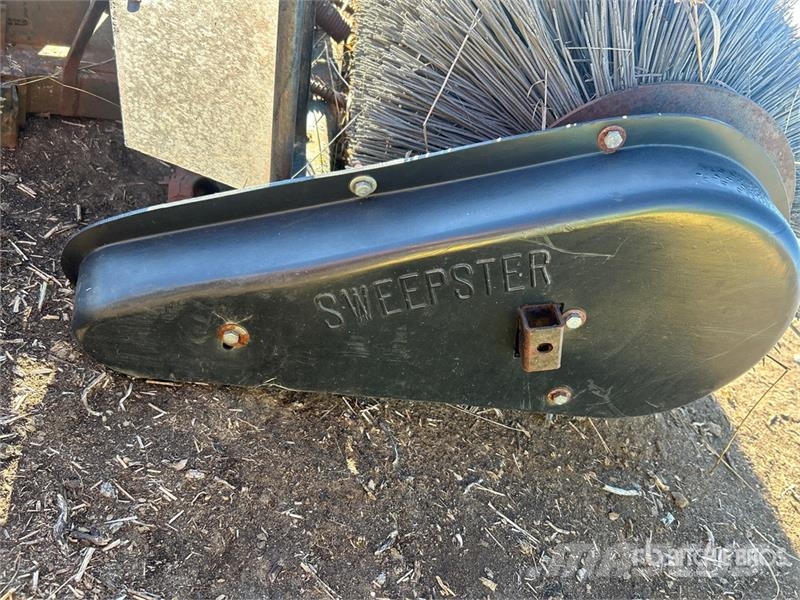 Sweepster 42 in Sweeper Attachment Metle