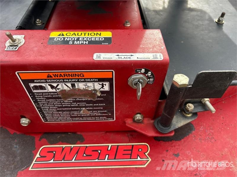  Swisher 60 in Quad Mower ماكينات زراعية - غير ذلك
