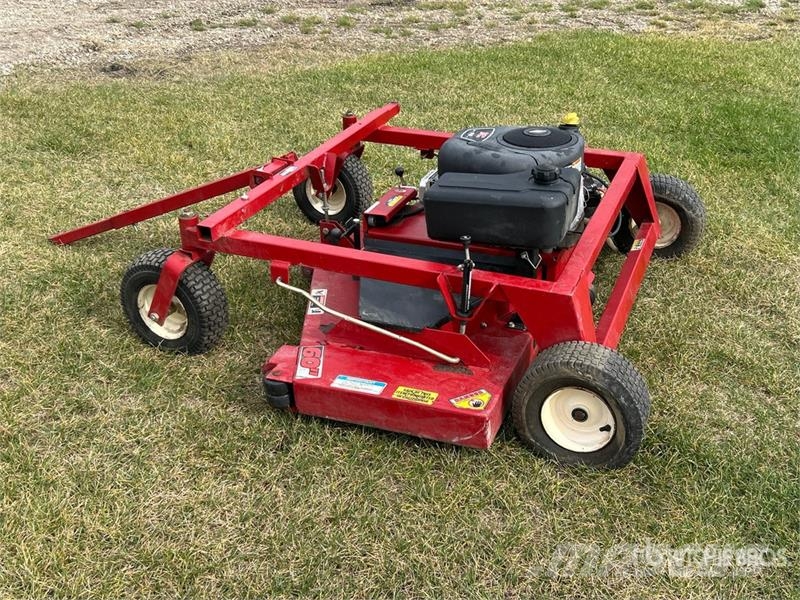  Swisher 60 in Quad Mower ماكينات زراعية - غير ذلك
