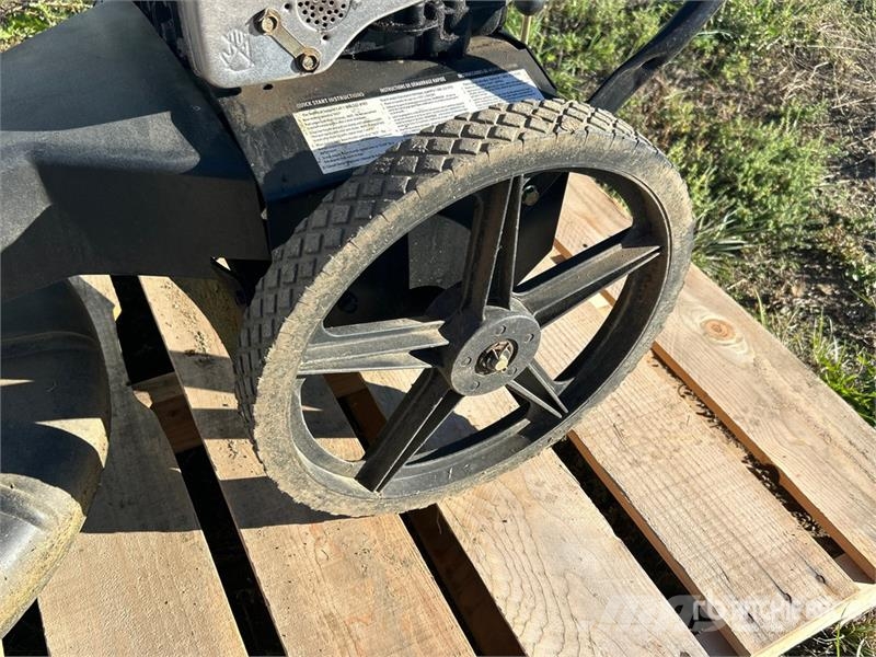  Swisher Trim-Max Walk Behind String Trimmer ماكينات تشذيب الأشجار