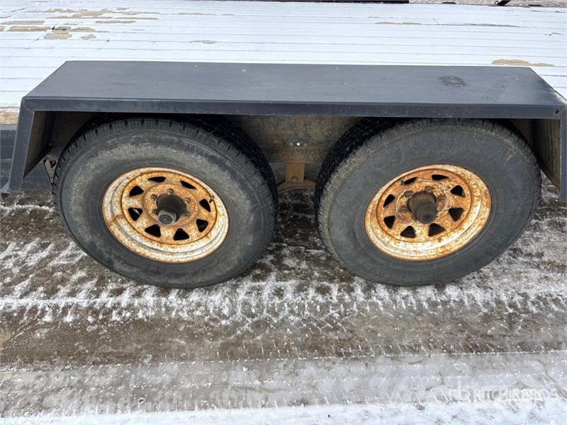  SWS 18 ft T/A Equipment Trailer Прицепы-Автовозы