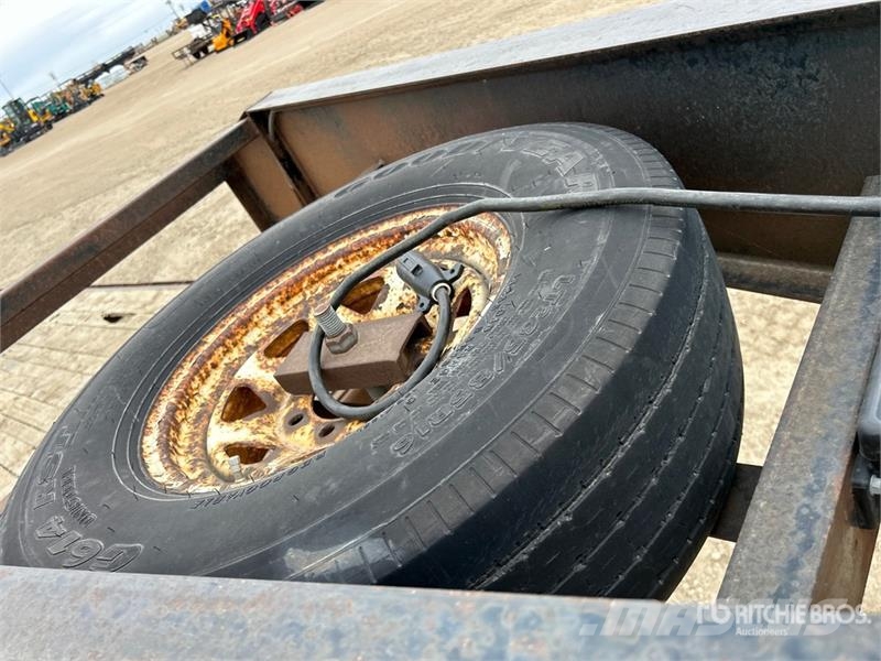 SWS 24 ft T/A Gooseneck Equipment Trailer Autotreilerid