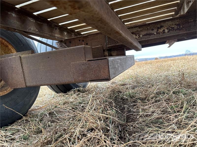 T/A 20 ft Bale Wagon Bale trailers
