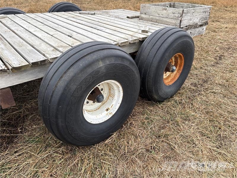 T/A 20 ft Bale Wagon Bale trailers