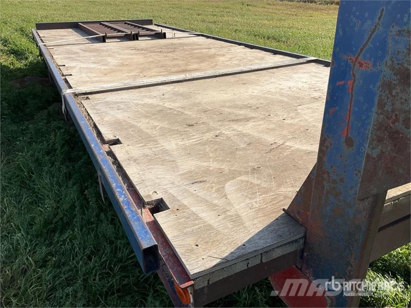 T/A 25 ft Bale Wagon Bale trailers