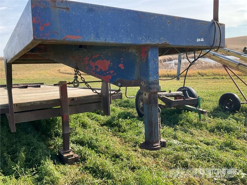 T/A 25 ft Bale Wagon Bale trailers