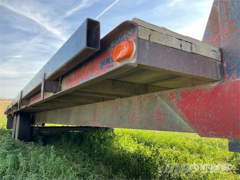 T/A 25 ft Bale Wagon Bale trailers