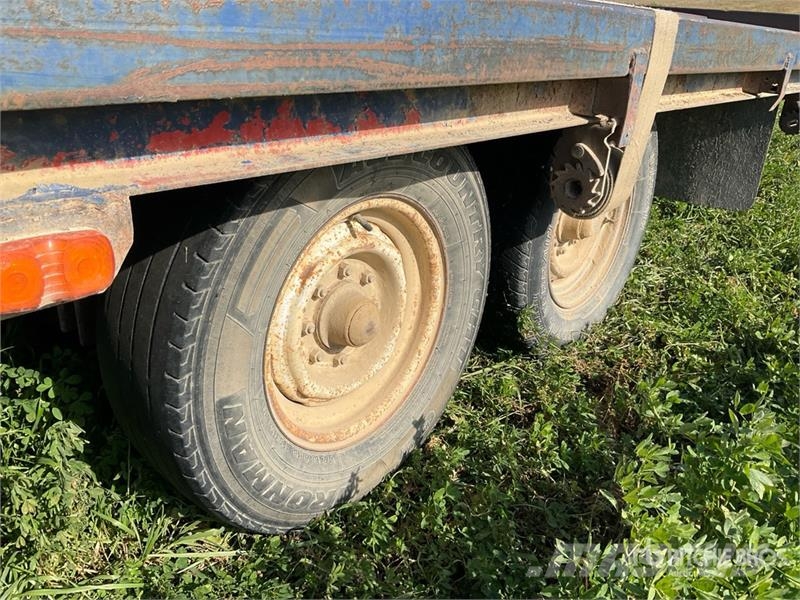 T/A 25 ft Bale Wagon Bale trailers