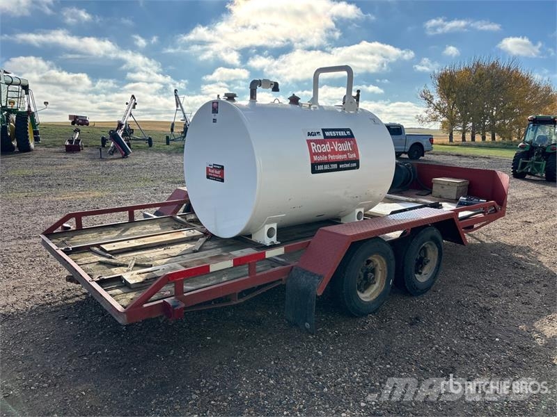 T/A Fuel Trailer 罐式拖车
