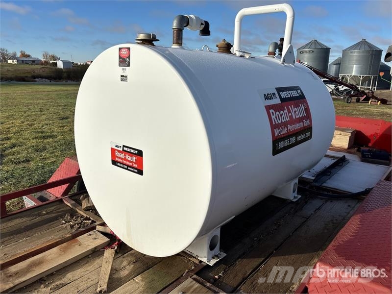T/A Fuel Trailer 罐式拖车
