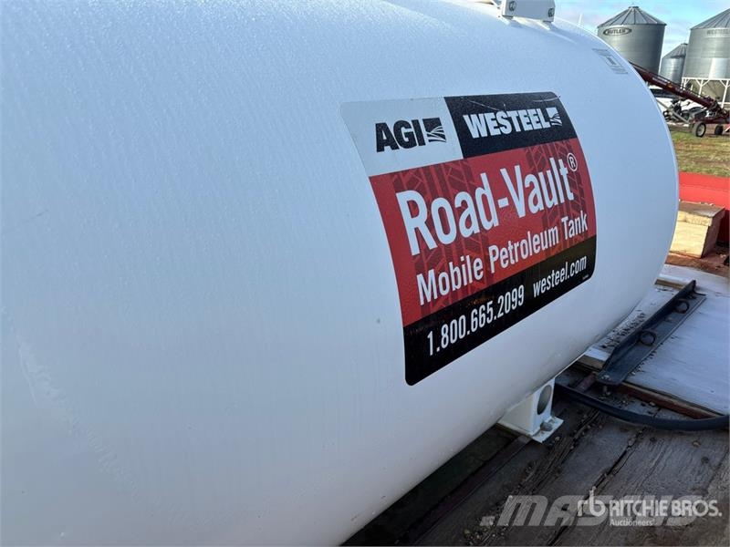 T/A Fuel Trailer 罐式拖车