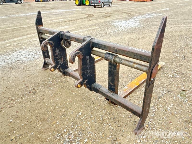 TAG J48C88 72 in Wheel Loader Forks - Fits Deere 544K شوكات