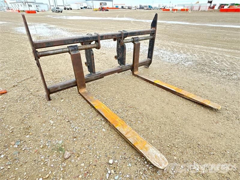 TAG J48C88 72 in Wheel Loader Forks - Fits Deere 544K شوكات